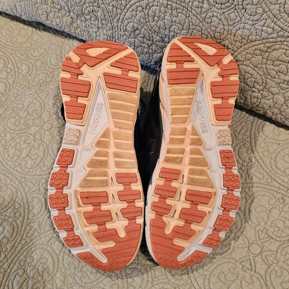 Hoka Gaviota 3, women's size 9.5, very good condition - Picture 5 of 6